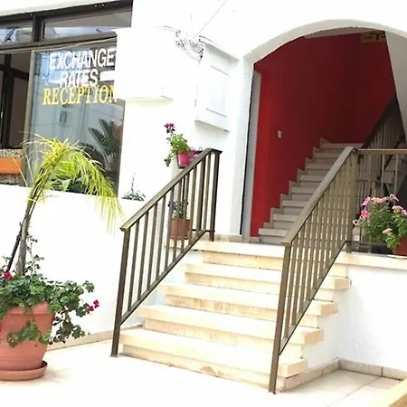 Milounapa Otel 2*